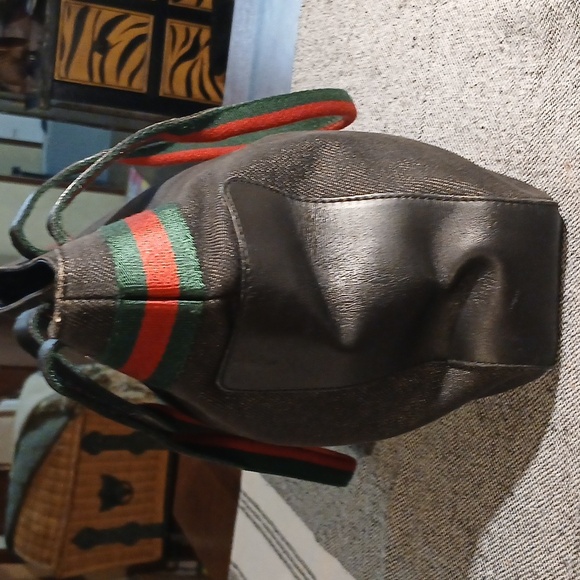 Stylish Black Tote Bag with Red and Green Straps - Picture 6 of 16